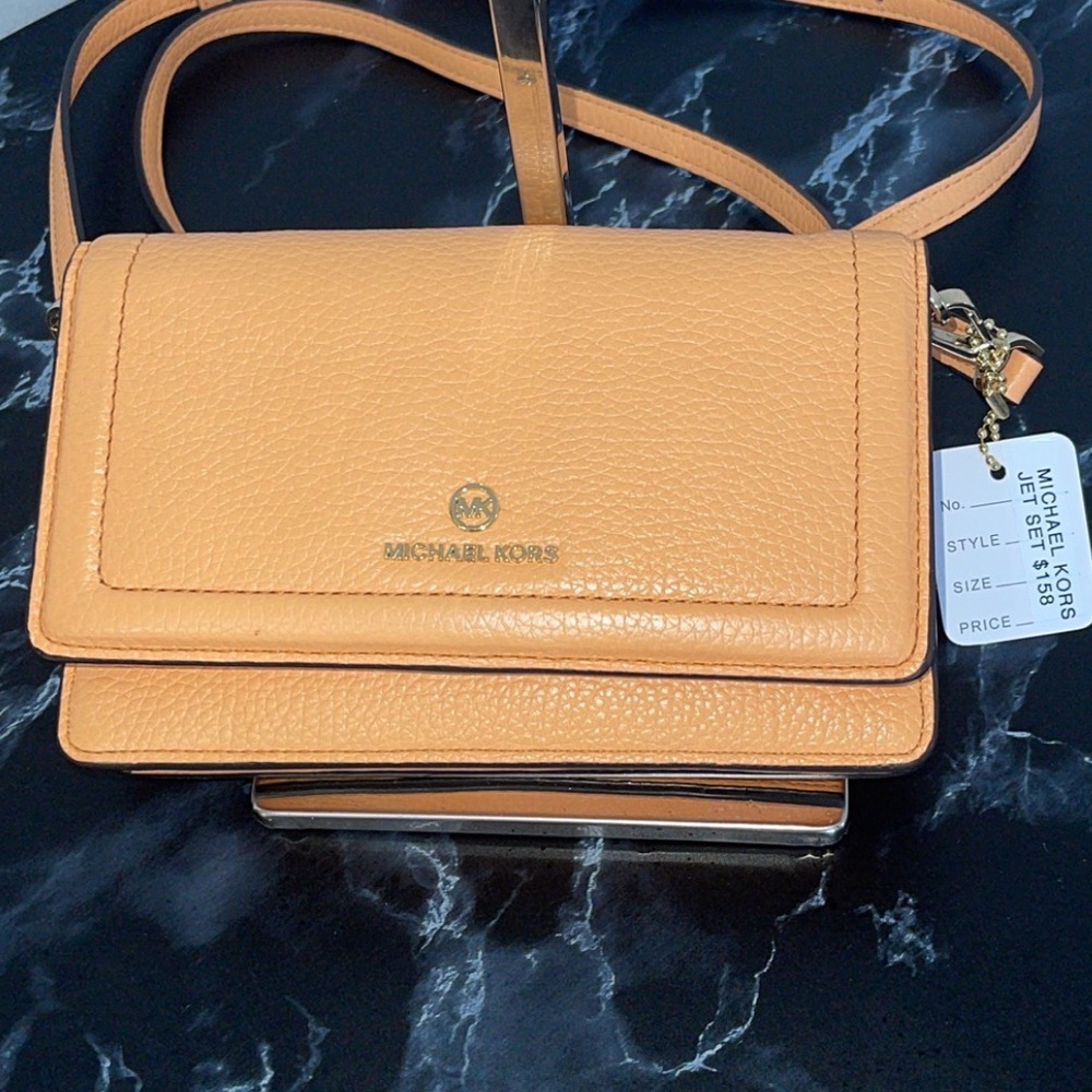 MICHAEL MICHAEL KORS Jet Set Charm Small Phone Crossbody Light Orange AUTHENTIC - Picture 1 of 11